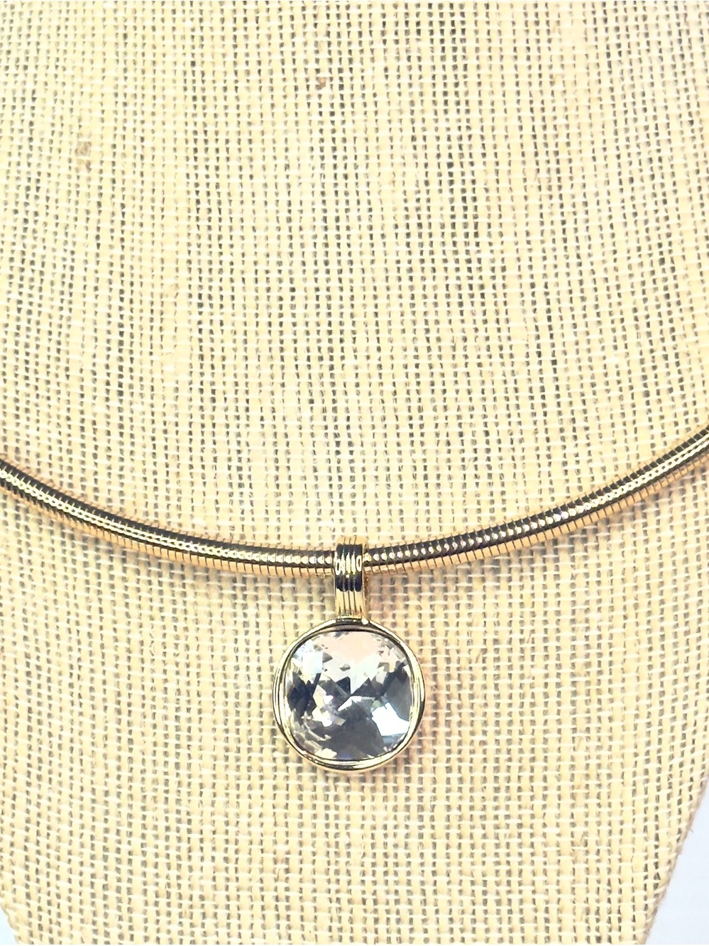 NWT Anthropologie Gold Tone Snake Chain Necklace w Round Crystal Pendant - Picture 7 of 9